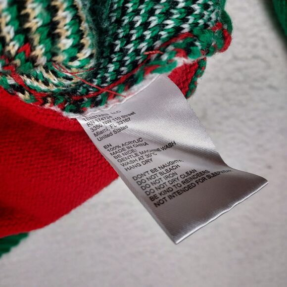 TStars Women’s Santa Claws Ugly Christmas Sweater Size Large Red Green Cat - Picture 8 of 9